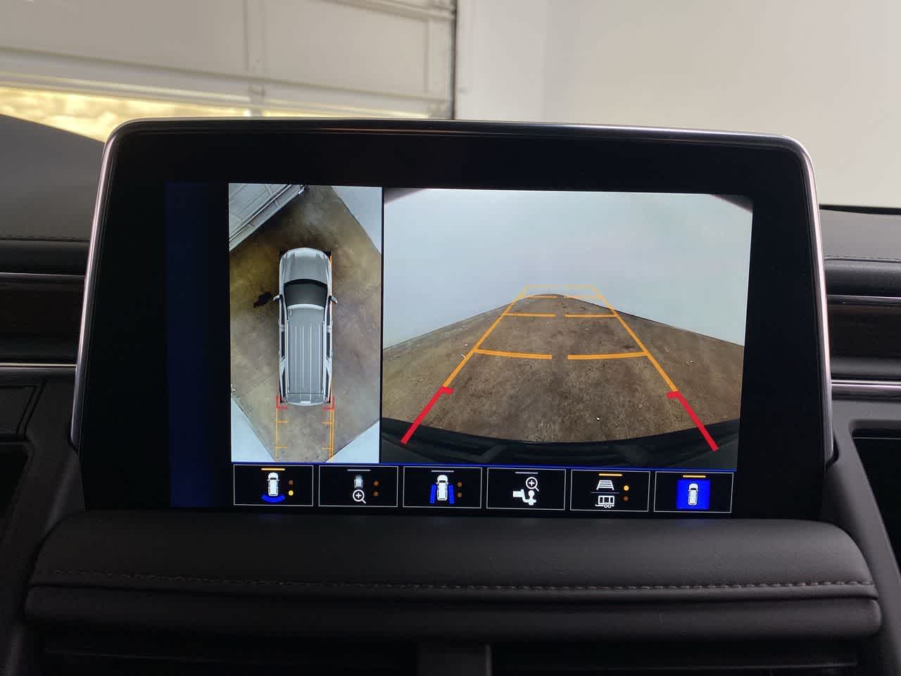 Thumbnail: 2024 Chevrolet Tahoe - 26