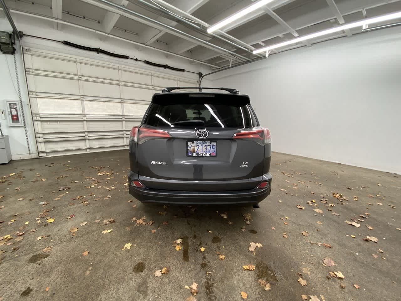 Thumbnail: 2016 Toyota RAV4 - 5