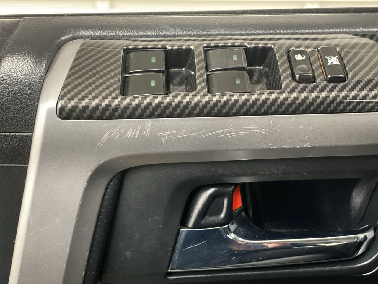 Thumbnail: 2016 Toyota 4Runner - 38