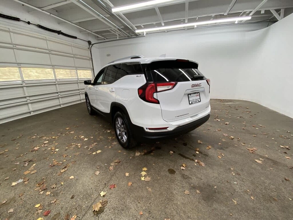 Used 2023 GMC Terrain SLT SUV