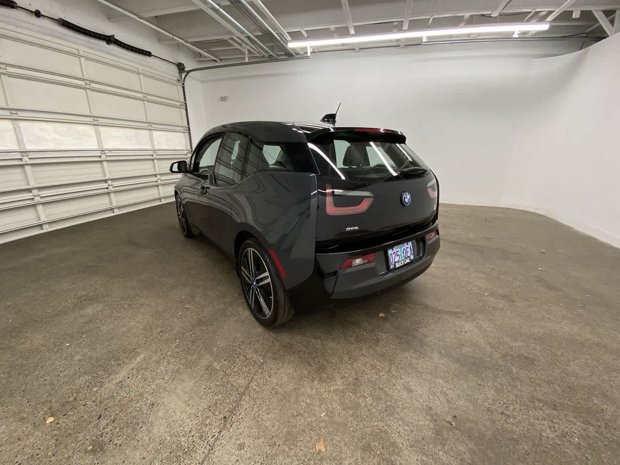 Thumbnail: 2015 BMW i3 - 4