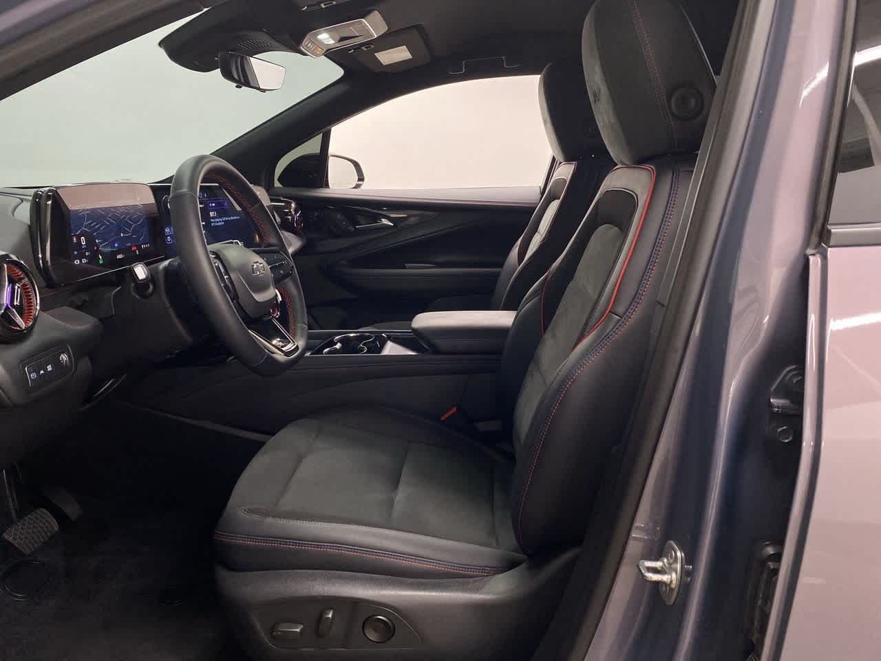 Thumbnail: 2024 Chevrolet Blazer EV - 15