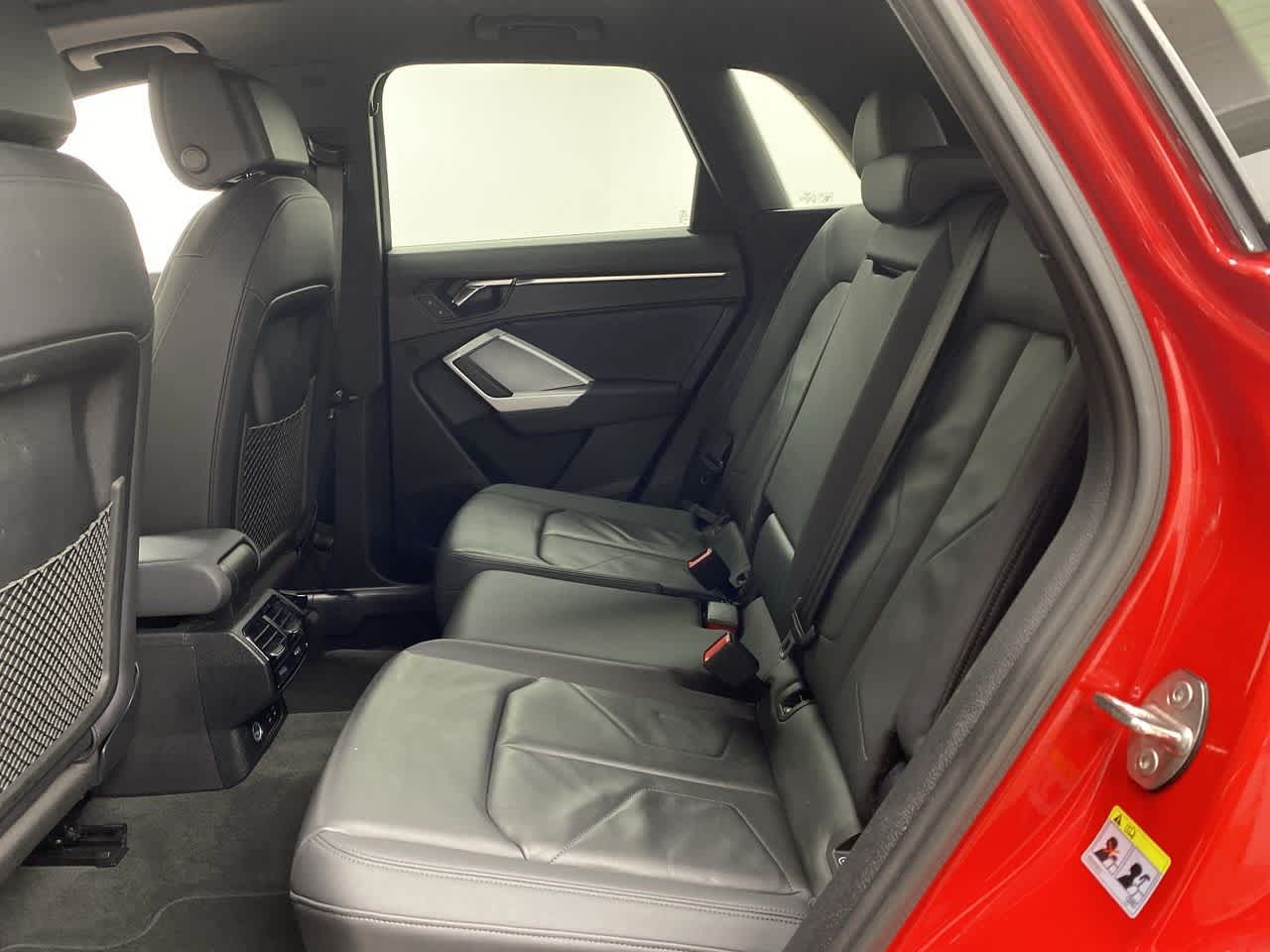 Thumbnail: 2024 Audi Q3 - 17