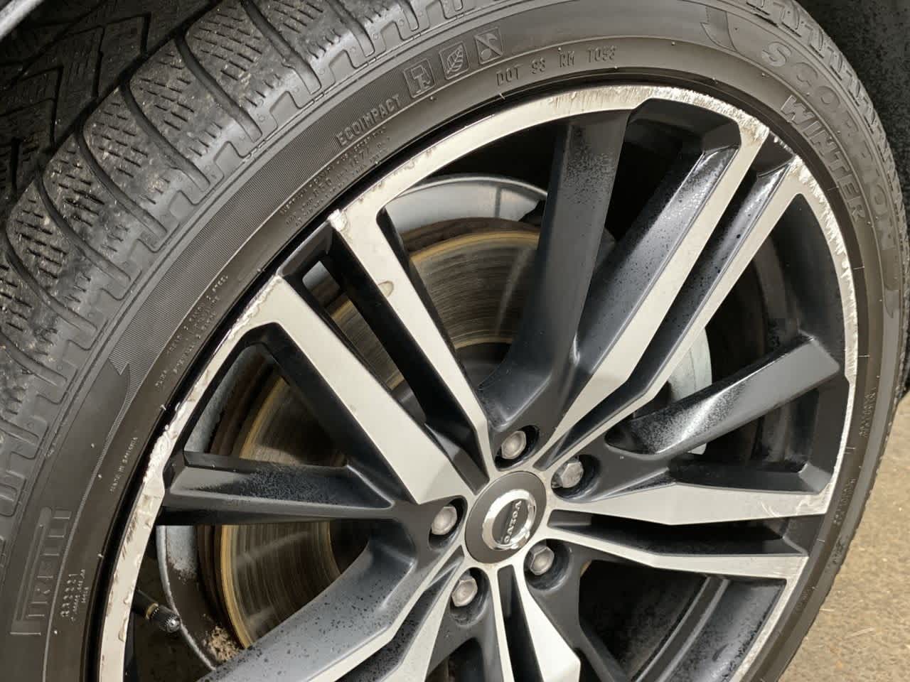 Thumbnail: 2019 Volvo XC60 - 35