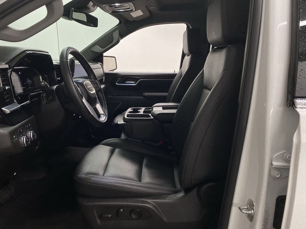 Thumbnail: 2025 GMC Sierra 1500 - 13