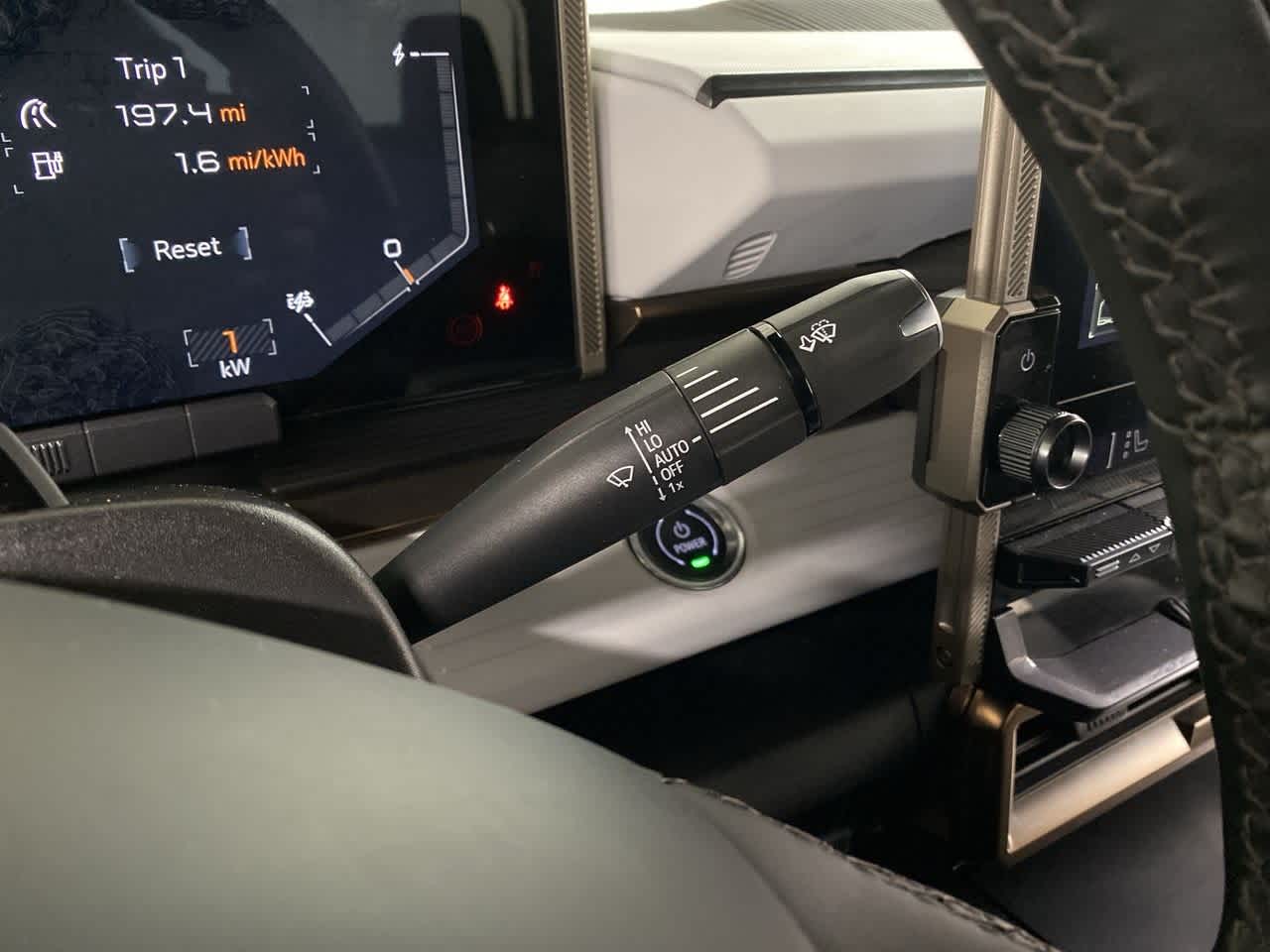 Thumbnail: 2024 GMC Hummer EV - 22