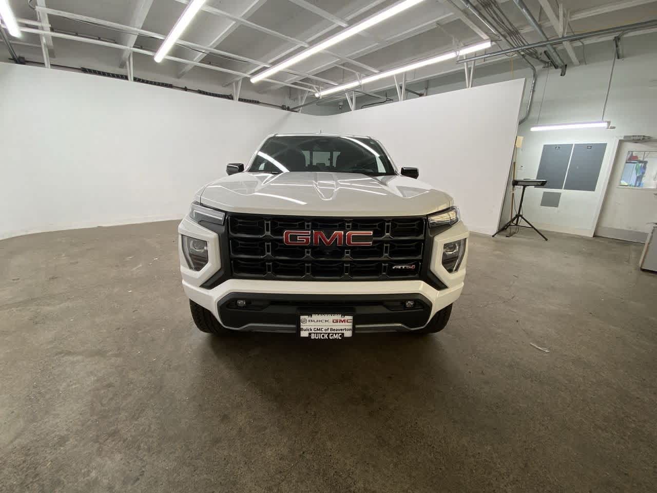 Thumbnail: 2023 GMC Canyon - 9