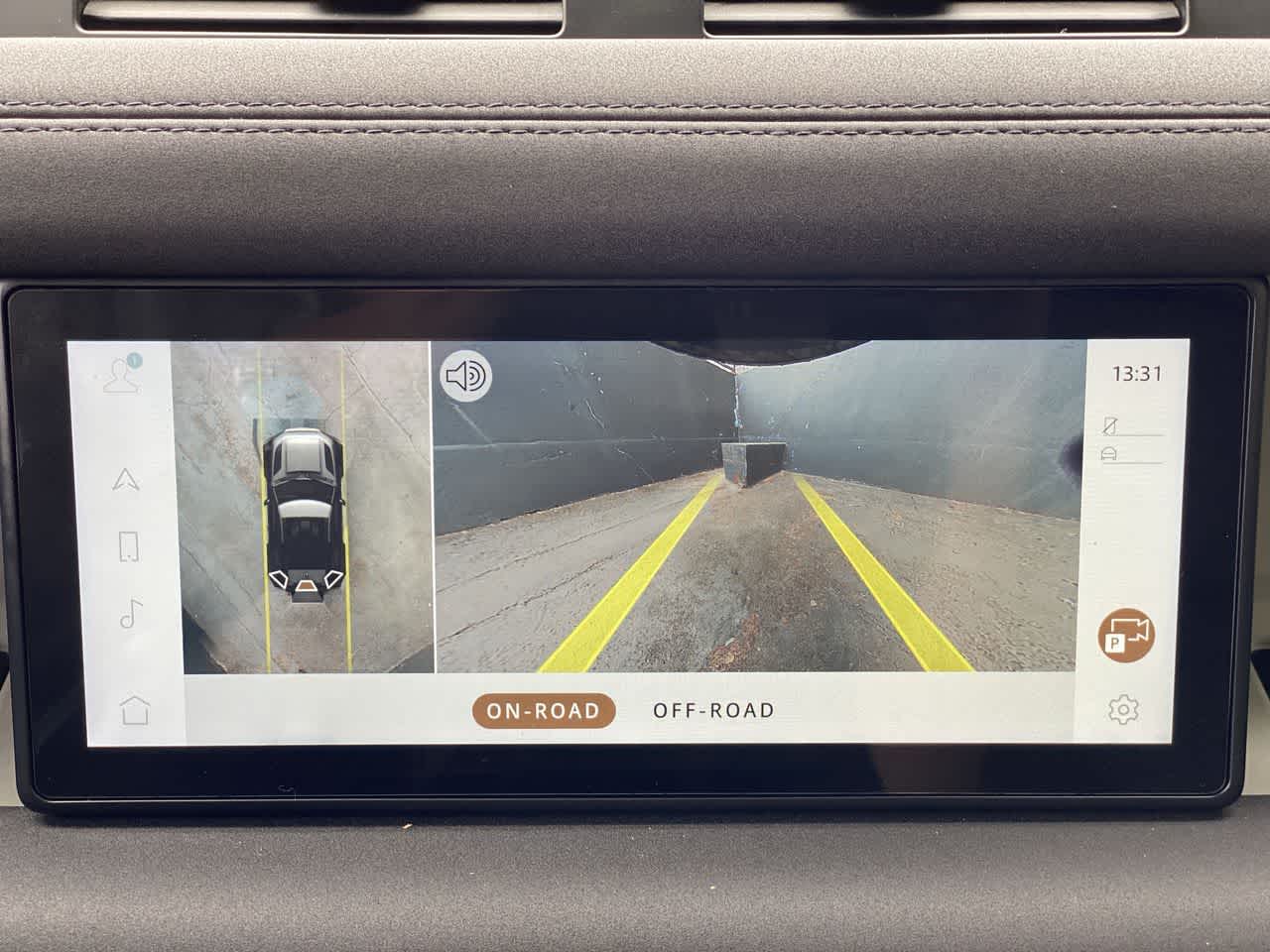 Thumbnail: 2021 Land Rover Defender - 24