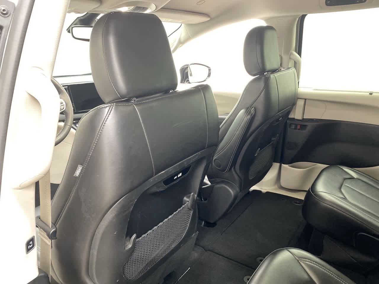 Thumbnail: 2024 Chrysler Pacifica - 17