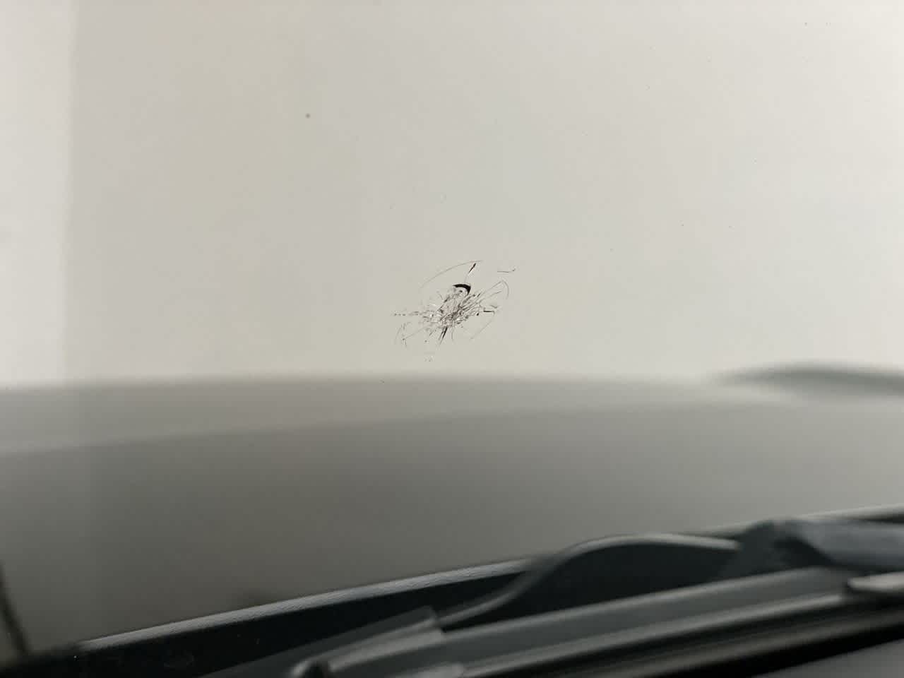 Thumbnail: 2024 GMC Hummer EV - 31