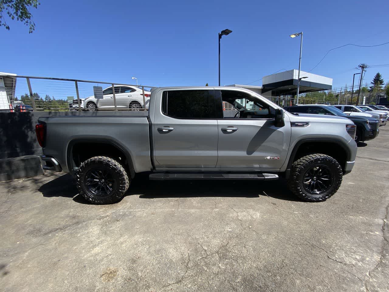 Thumbnail: 2024 GMC Sierra 1500 - 7