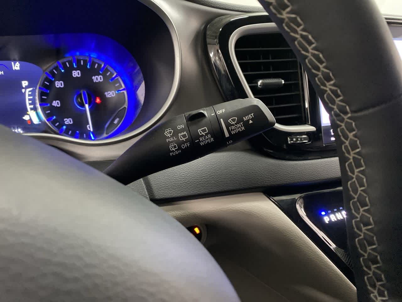 Thumbnail: 2024 Chrysler Pacifica - 22