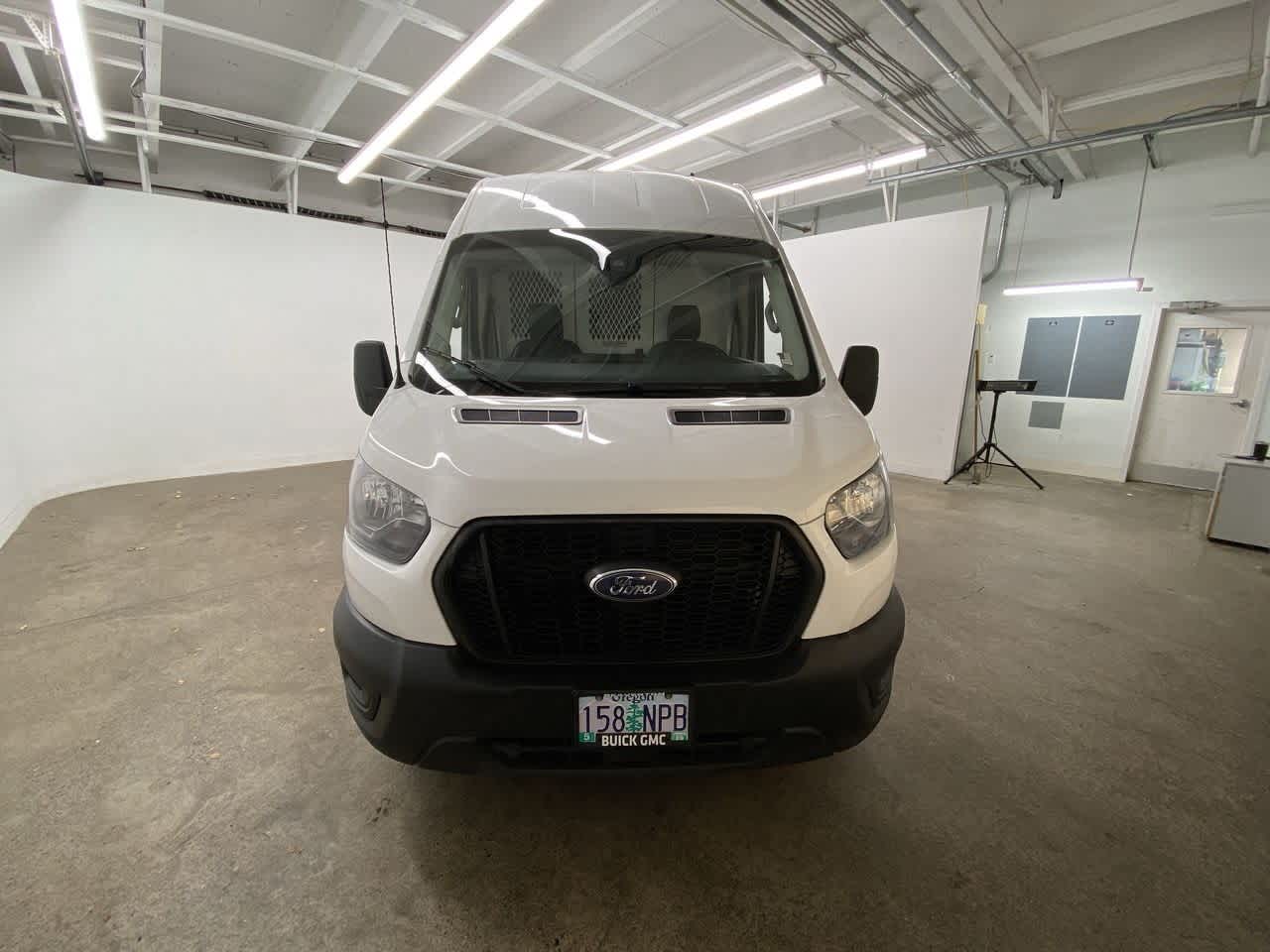 Thumbnail: 2022 Ford Transit Series - 9