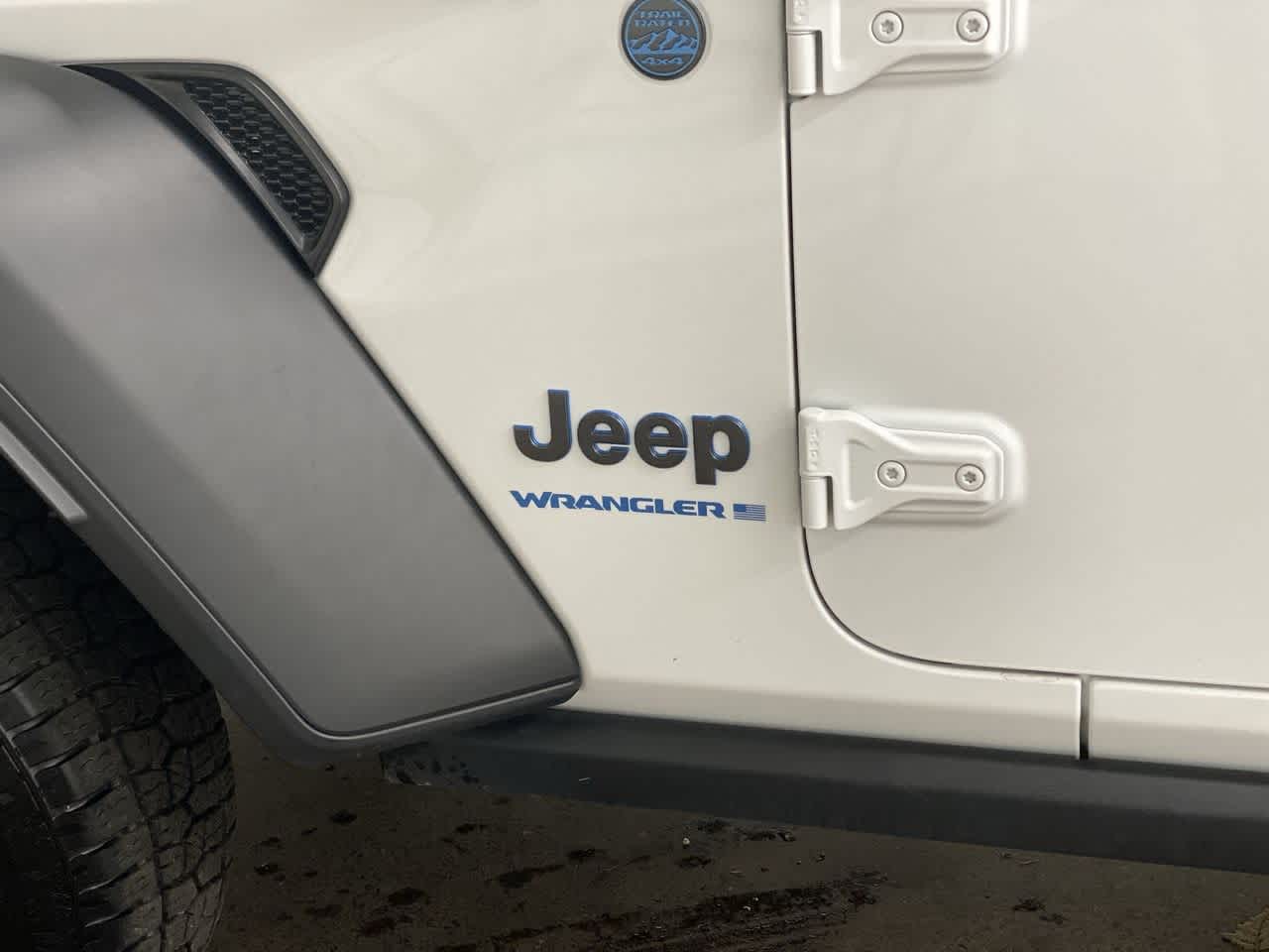 Thumbnail: 2023 Jeep Wrangler - 10