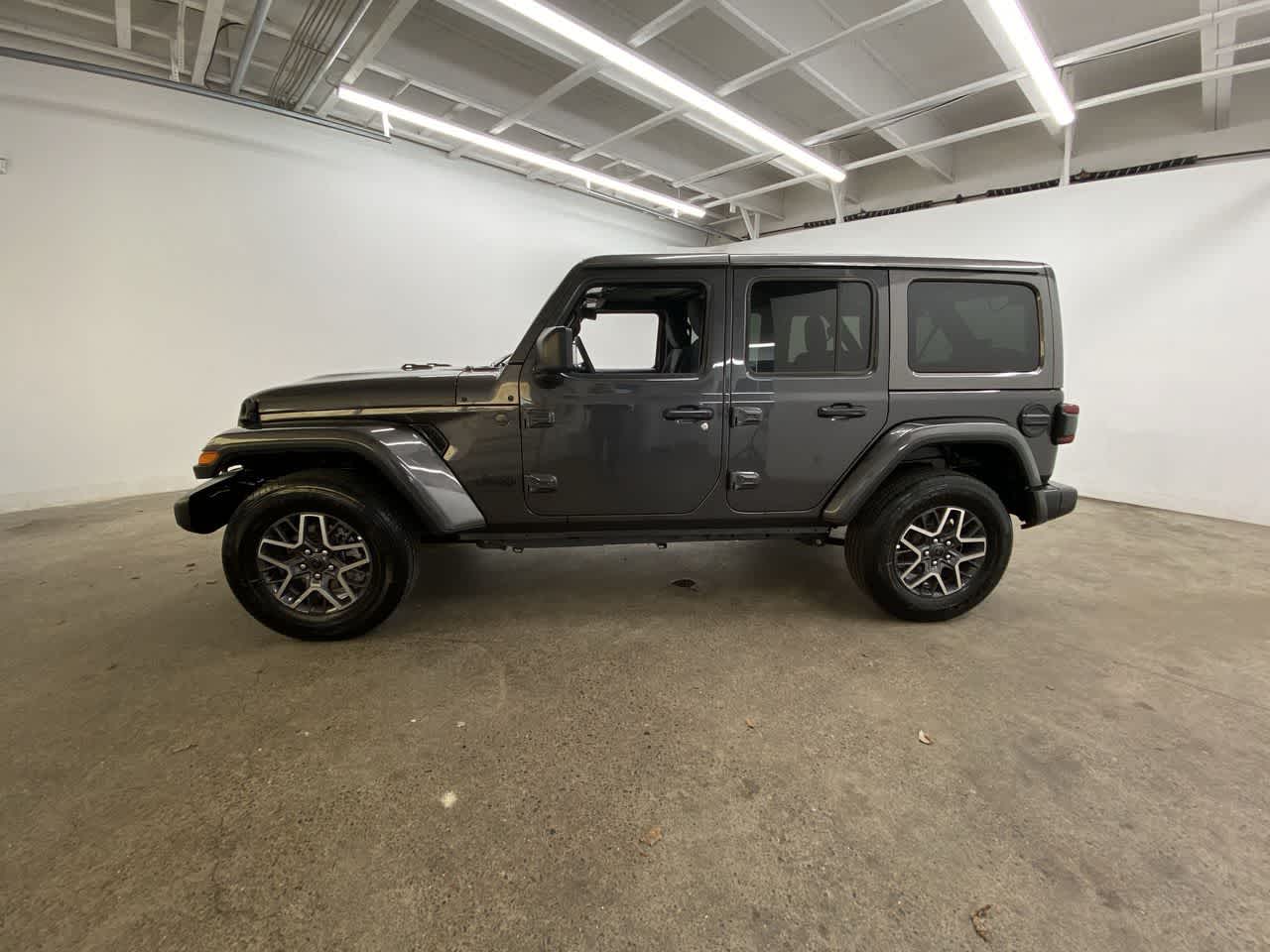 Thumbnail: 2025 Jeep Wrangler - 3