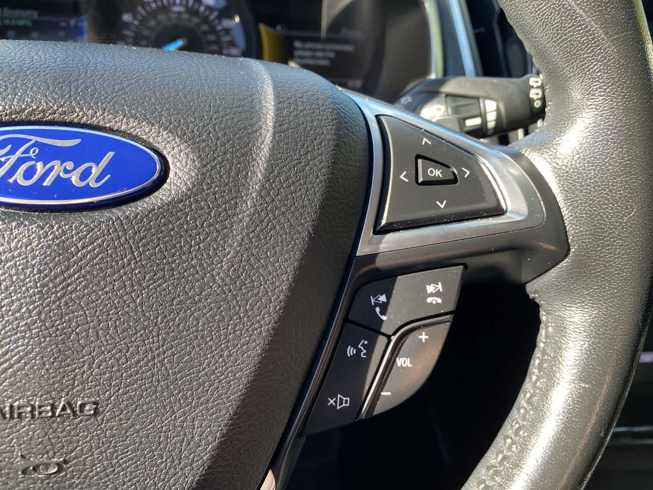 Thumbnail: 2017 Ford Edge - 22