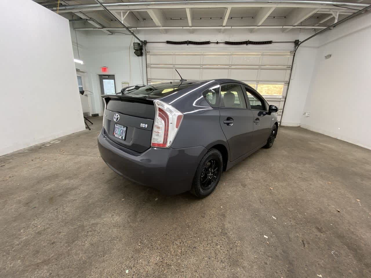 Thumbnail: 2014 Toyota Prius - 6