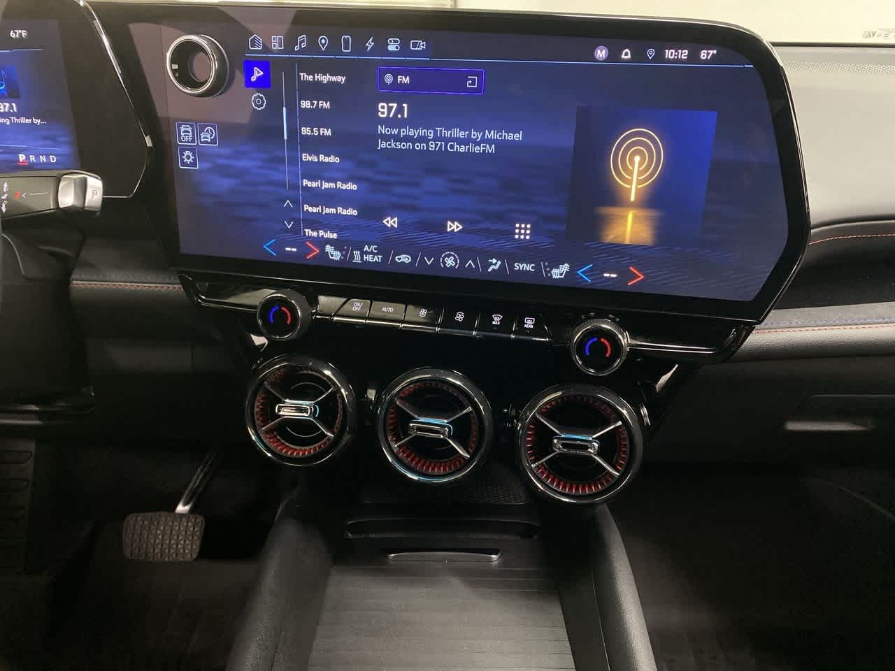 Thumbnail: 2024 Chevrolet Blazer EV - 25
