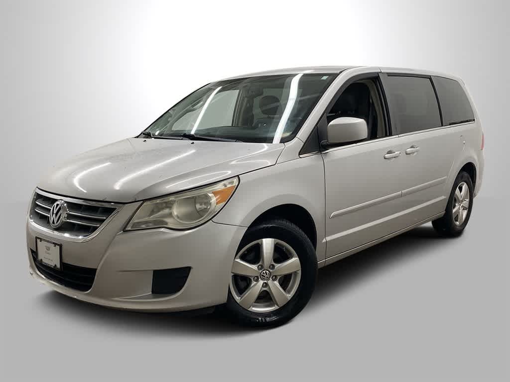 2010 Volkswagen Routan SE -
                  Portland, OR