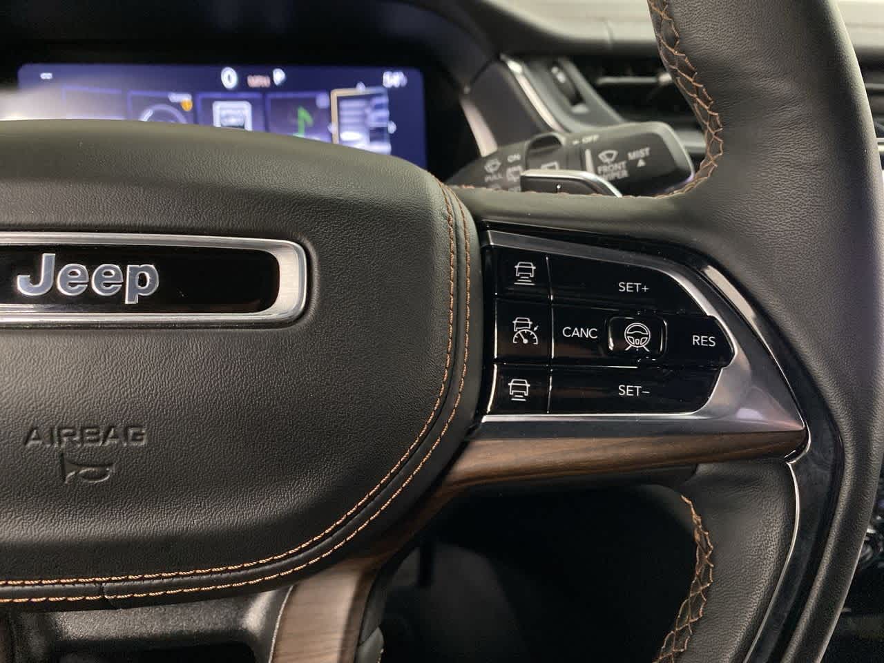 Thumbnail: 2023 Jeep Grand Cherokee - 22