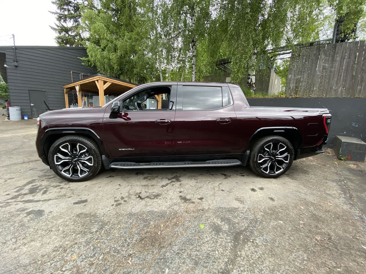 Thumbnail: 2025 GMC Sierra EV - 3
