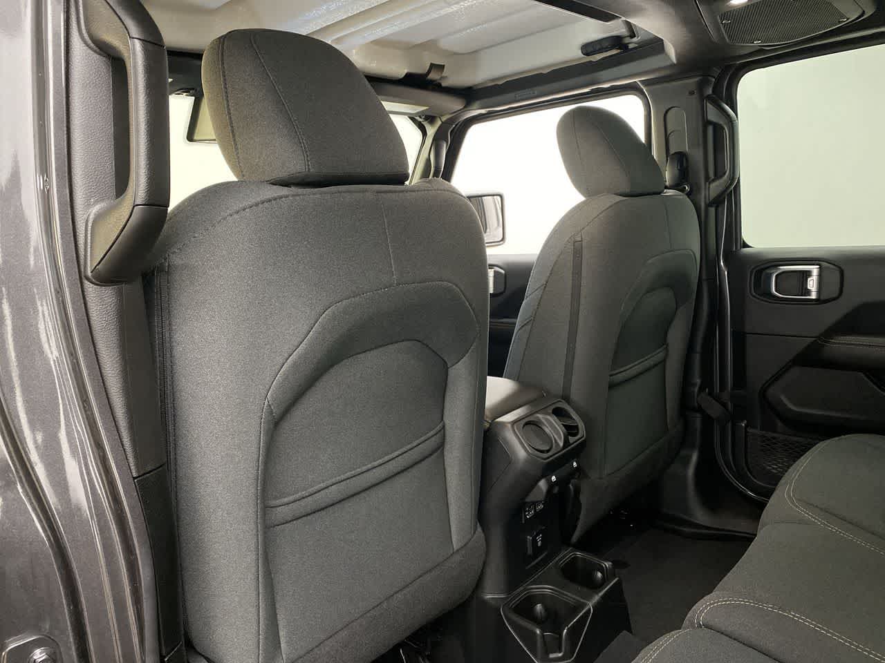 Thumbnail: 2025 Jeep Wrangler - 15