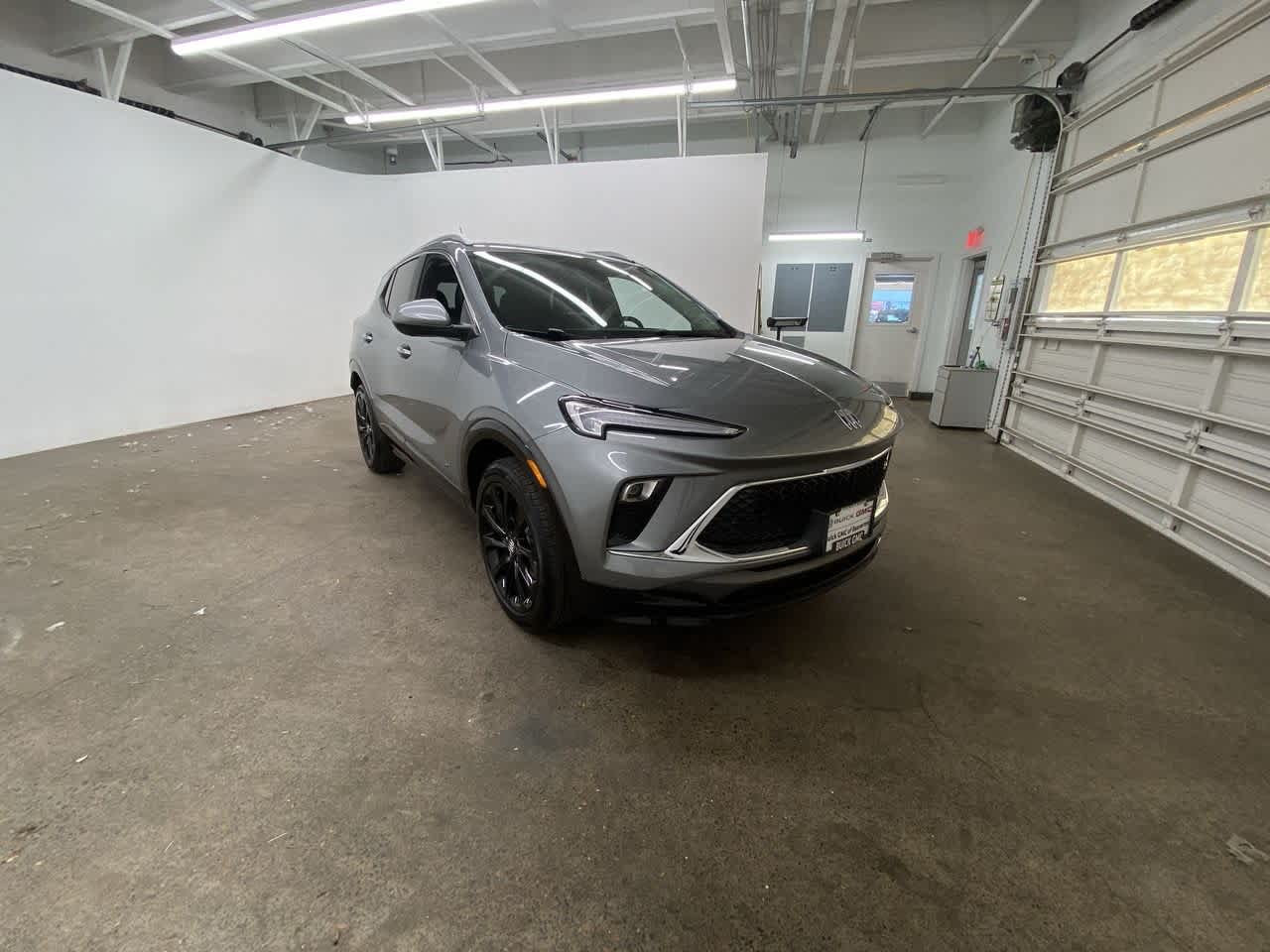 2025 Buick Encore GX Sport Touring 8
