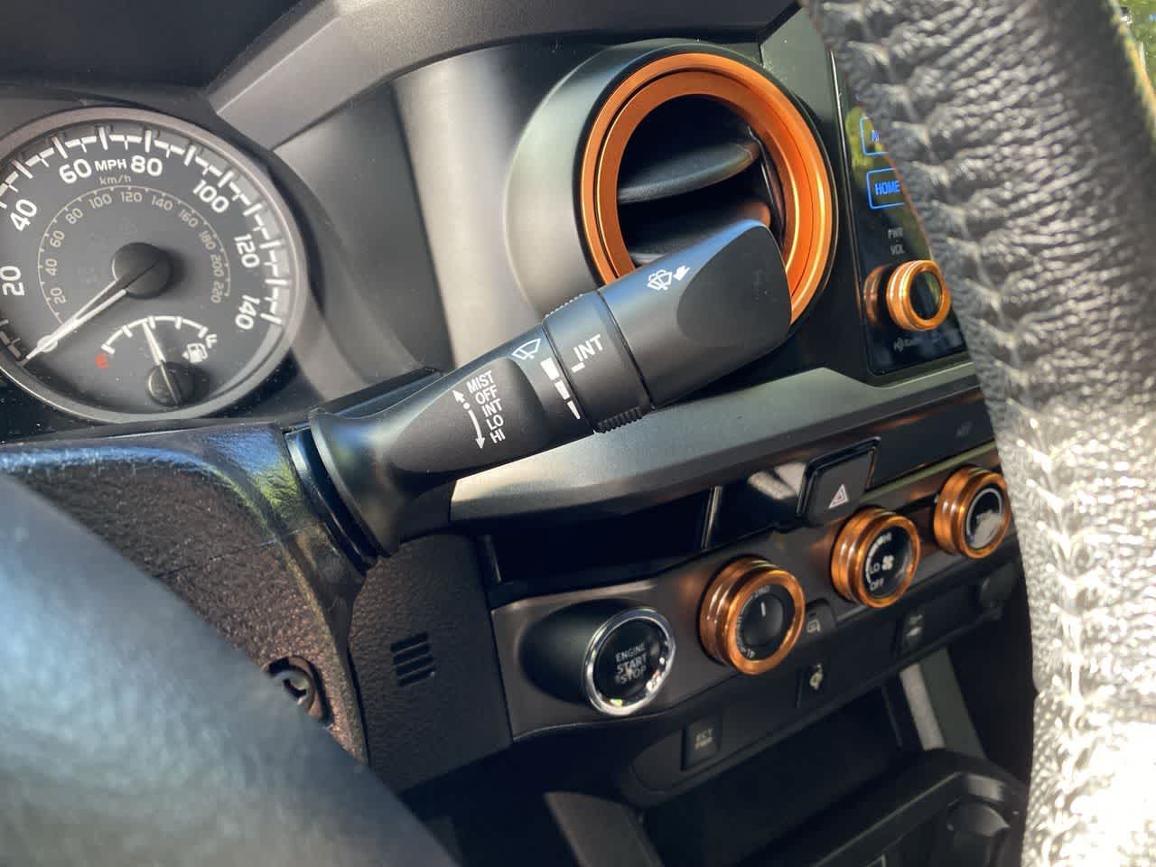 Thumbnail: 2016 Toyota Tacoma - 22