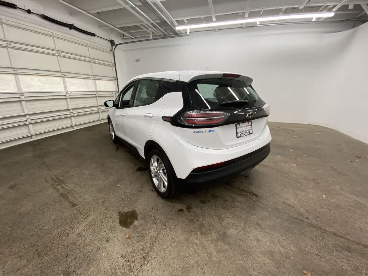 Thumbnail: 2022 Chevrolet Bolt EV - 4