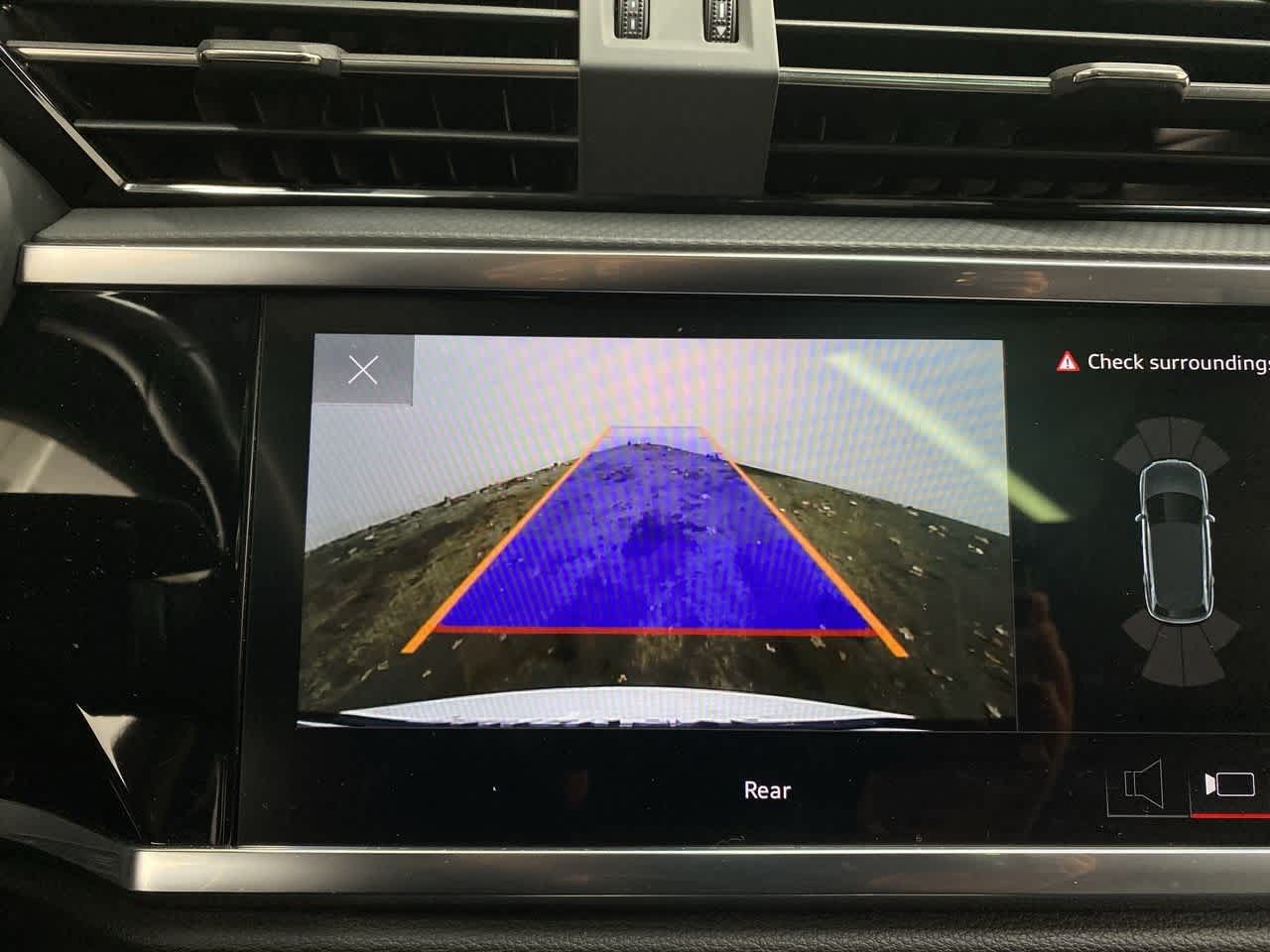 Thumbnail: 2024 Audi Q3 - 26