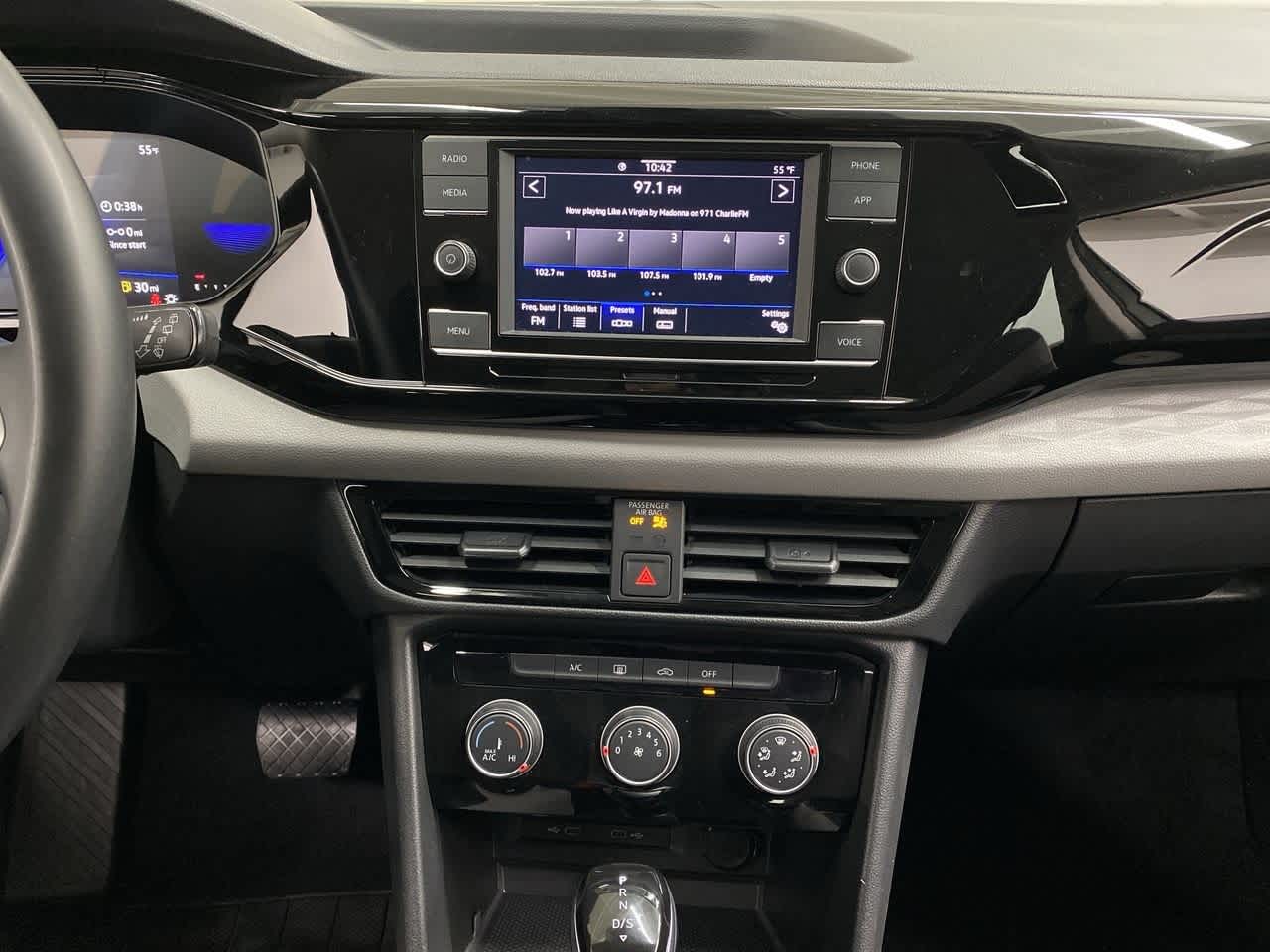 Thumbnail: 2024 Volkswagen Taos - 25