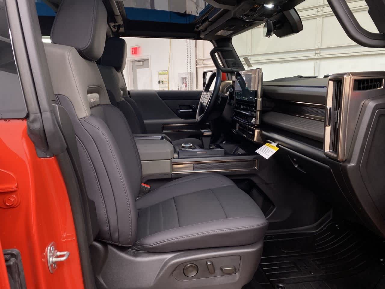 Thumbnail: 2025 GMC Hummer EV - 19