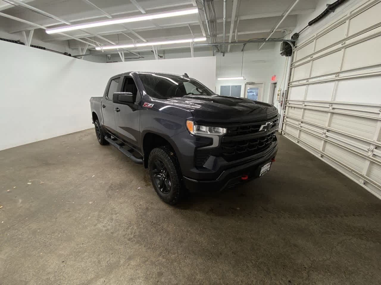 Thumbnail: 2023 Chevrolet Silverado 1500 - 8