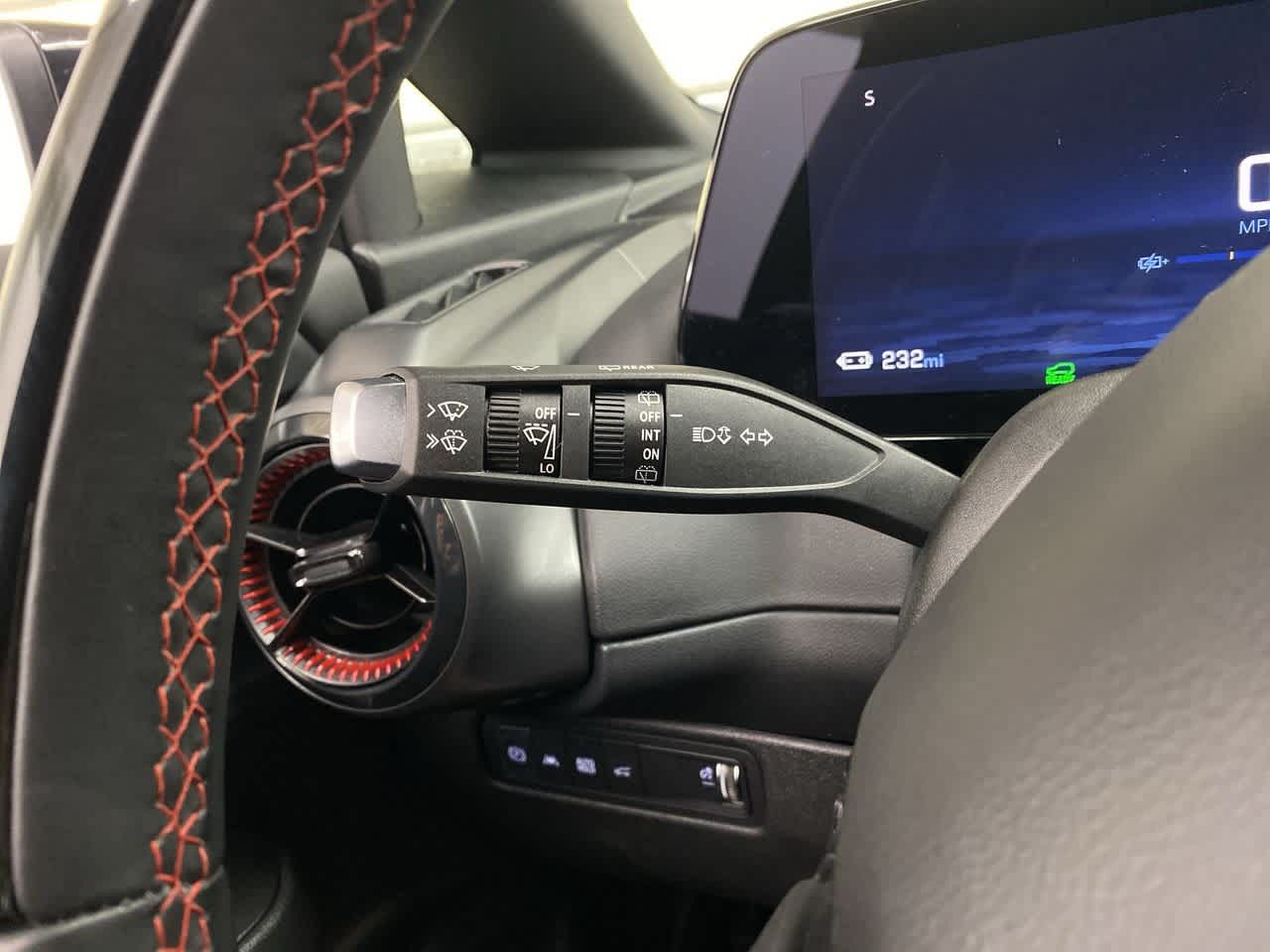 Thumbnail: 2024 Chevrolet Equinox - 24