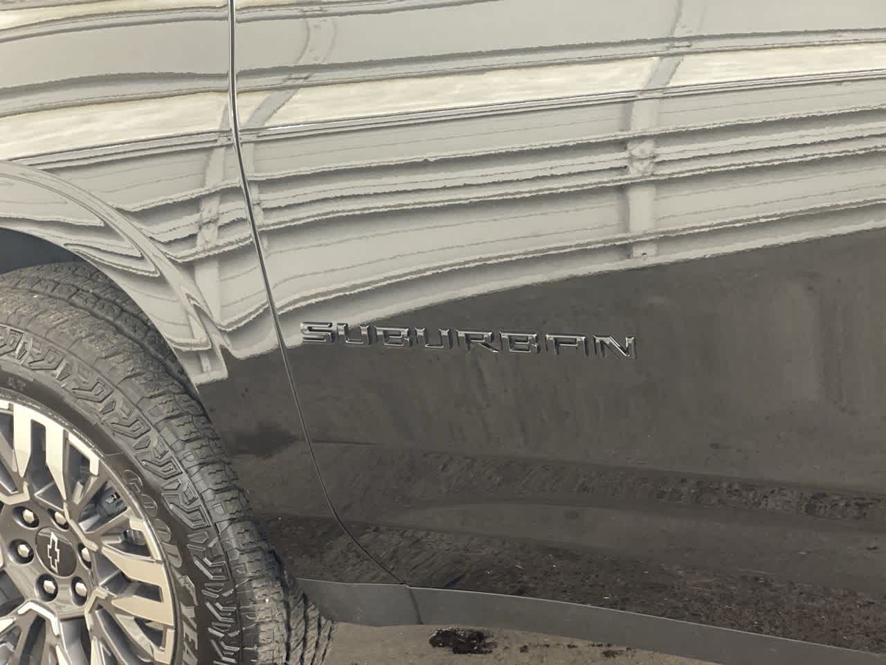 Thumbnail: 2025 Chevrolet Suburban - 10