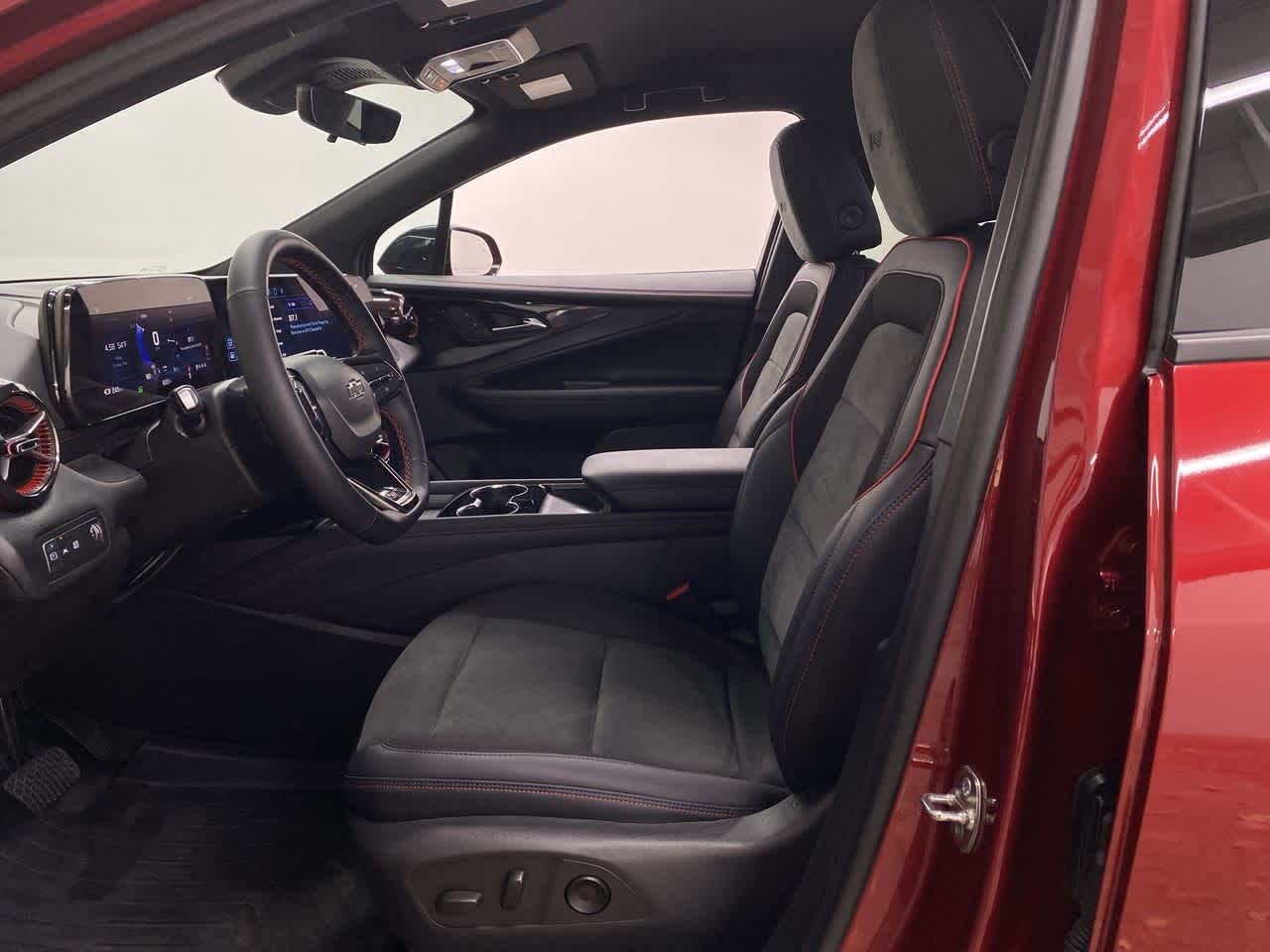 Thumbnail: 2024 Chevrolet Blazer EV - 15