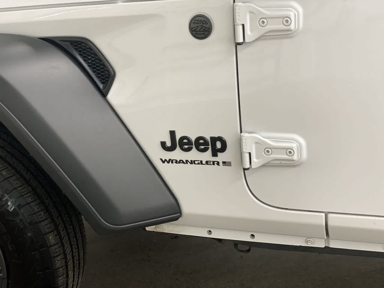 Thumbnail: 2025 Jeep Wrangler - 10