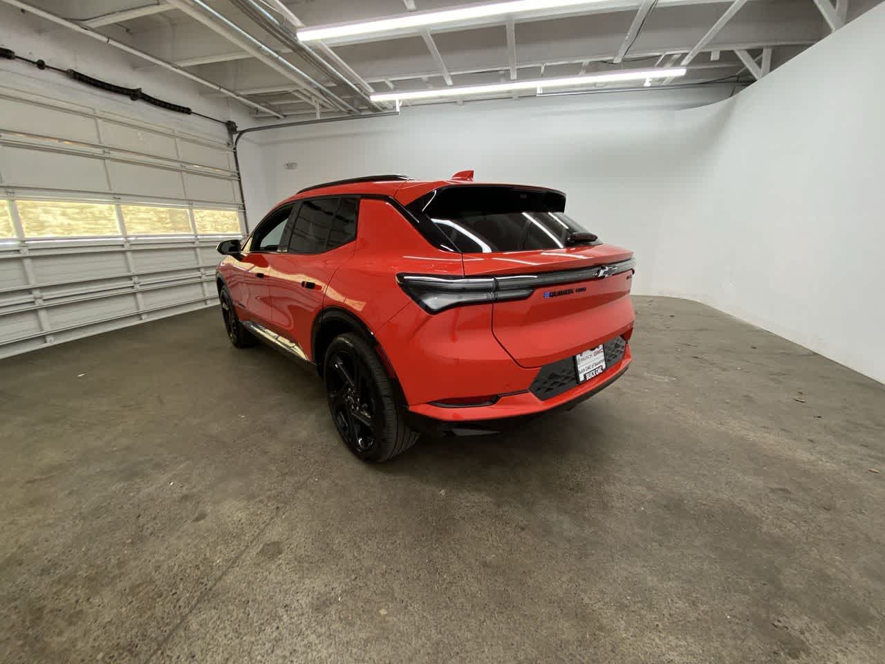 Thumbnail: 2025 Chevrolet Equinox - 4