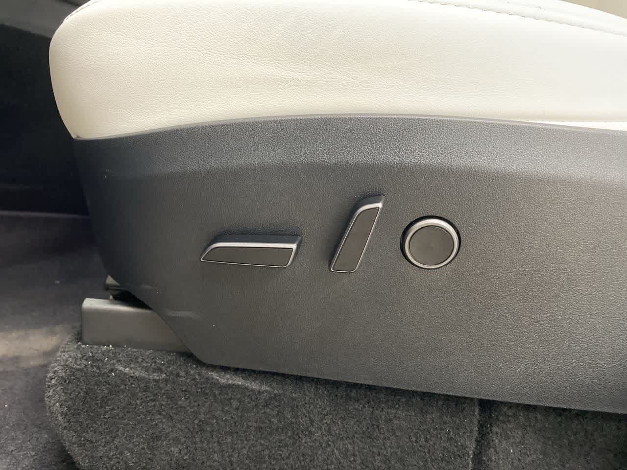 Thumbnail: 2023 Tesla Model Y - 13