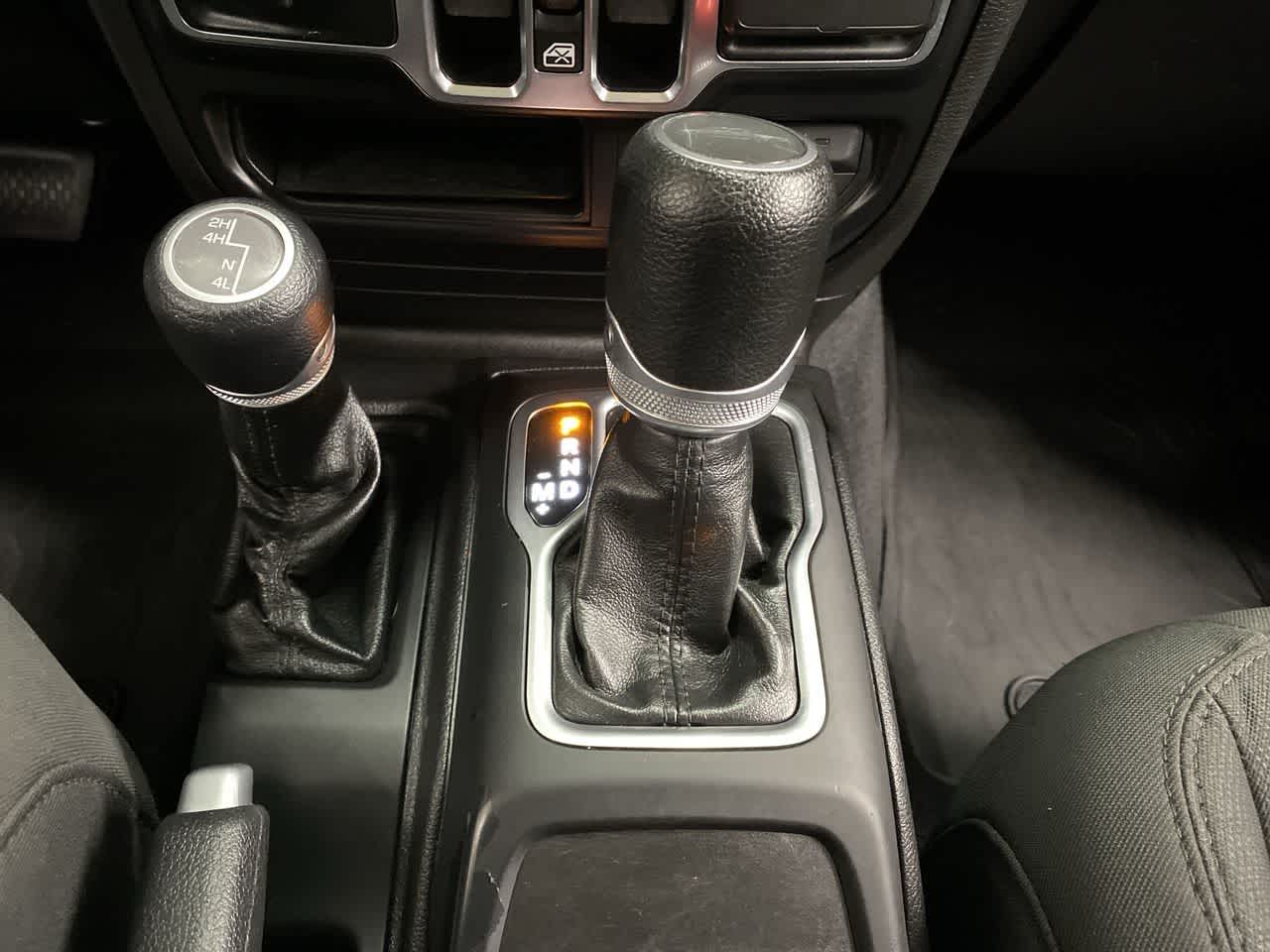 Thumbnail: 2020 Jeep Gladiator - 27