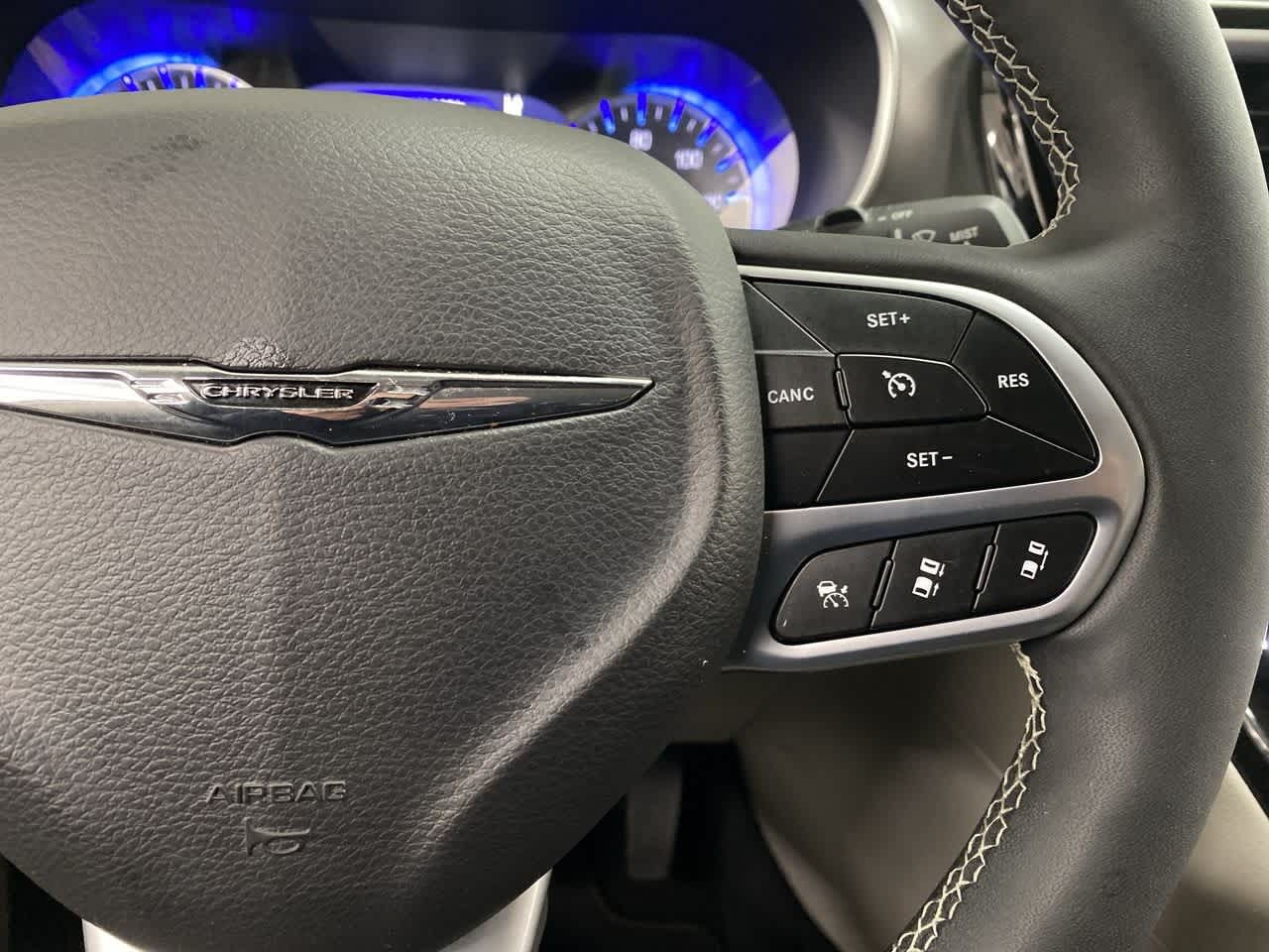 Thumbnail: 2024 Chrysler Pacifica - 21