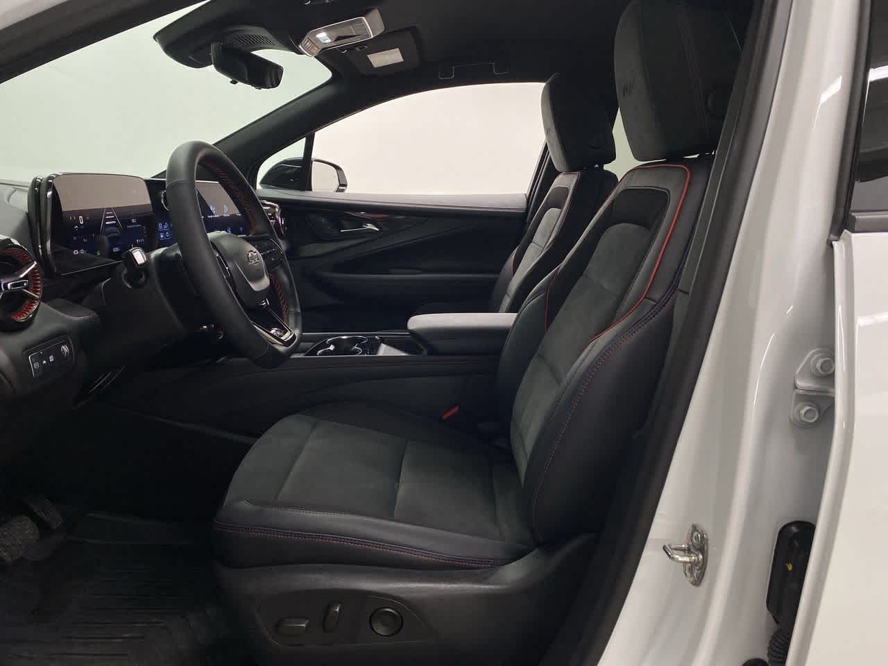 Thumbnail: 2024 Chevrolet Blazer EV - 15