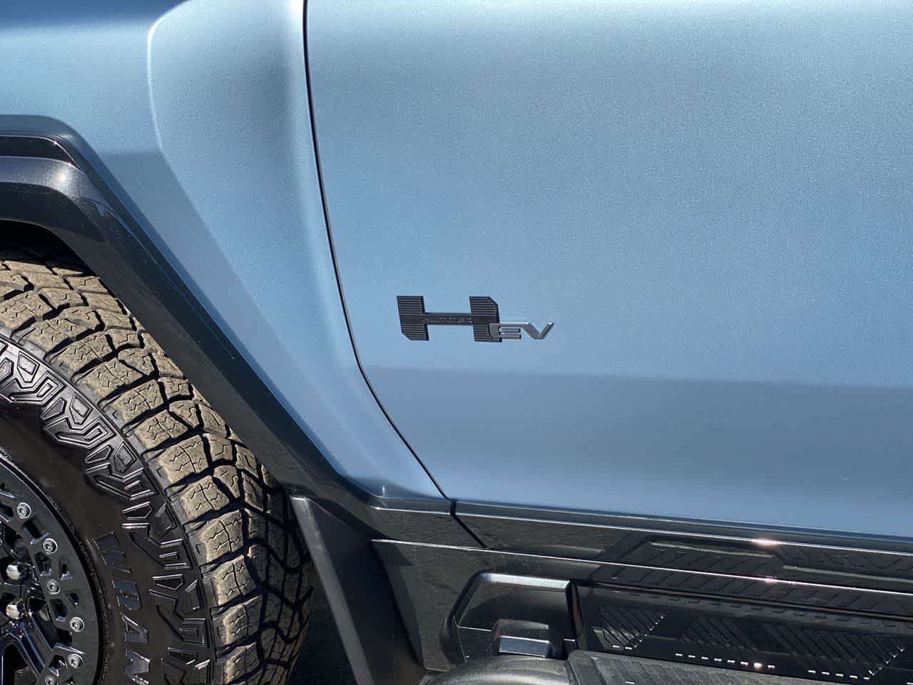 Thumbnail: 2024 GMC Hummer EV - 10