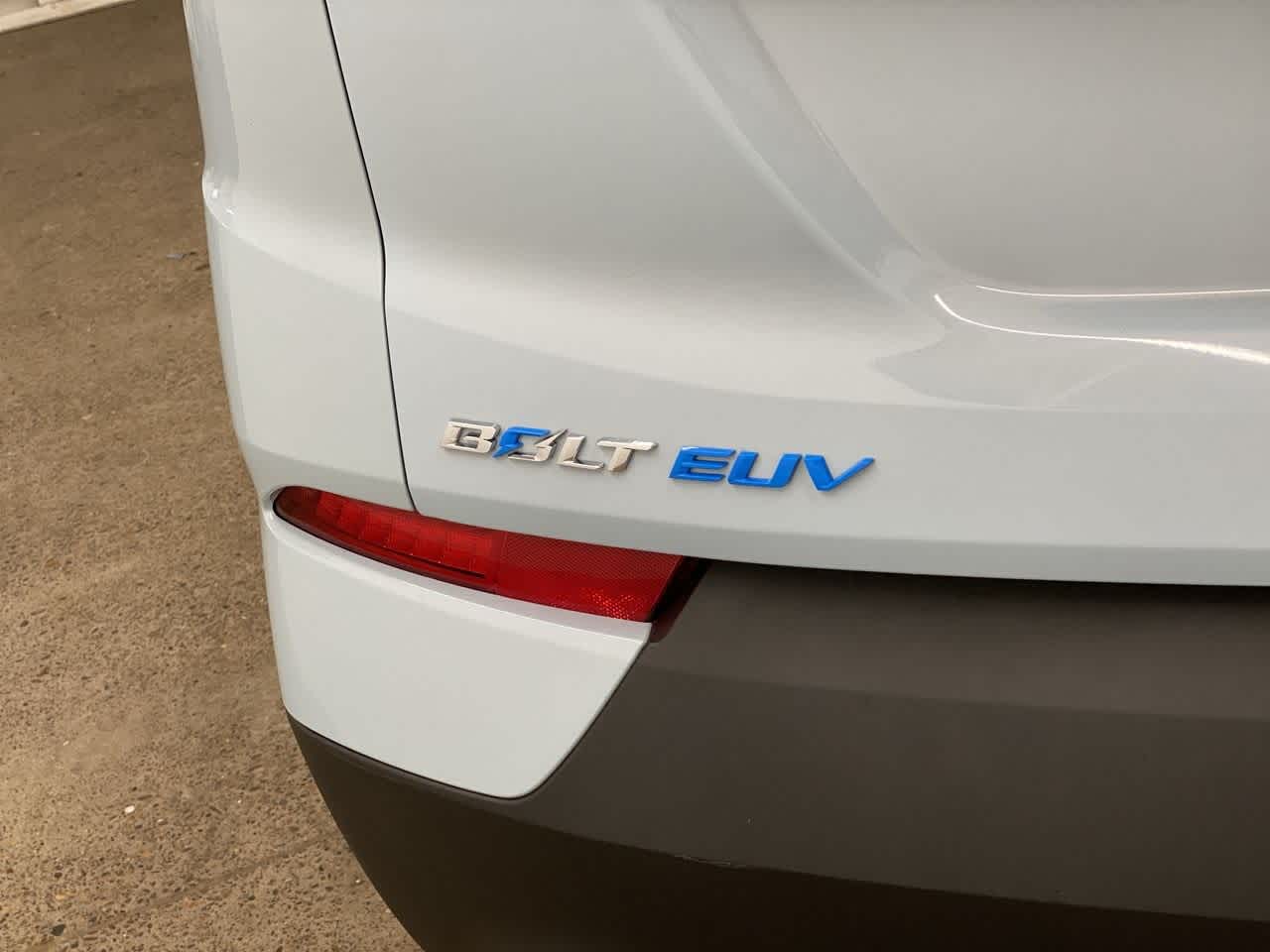 Thumbnail: 2022 Chevrolet Bolt EUV - 10