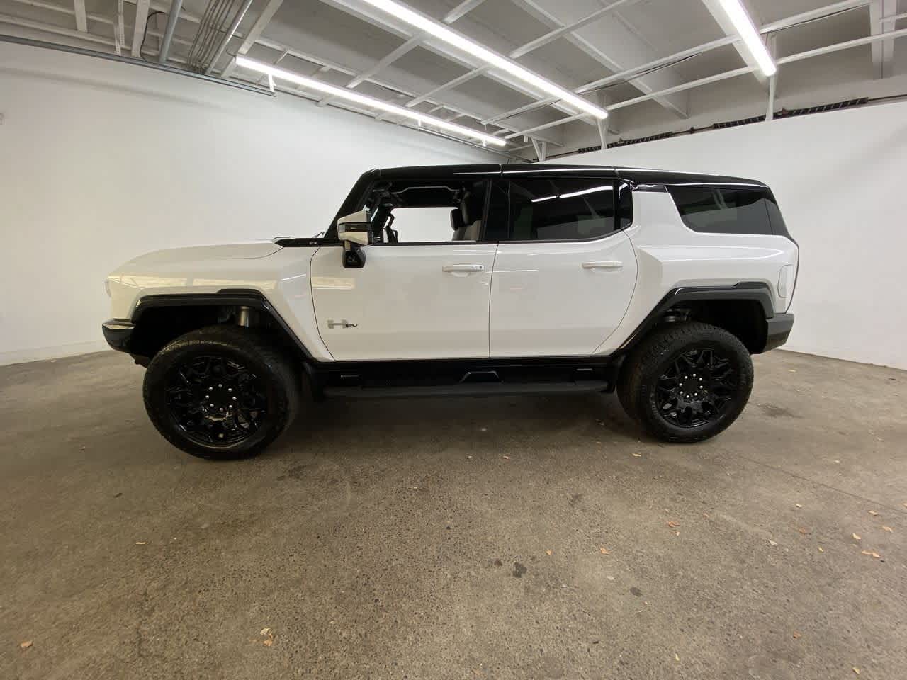 Thumbnail: 2024 GMC Hummer EV - 3