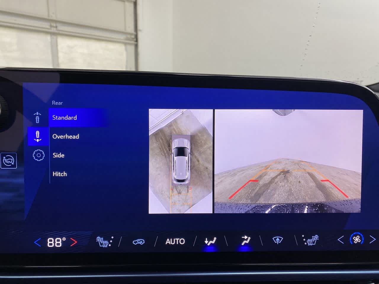 Thumbnail: 2025 Chevrolet Equinox - 24