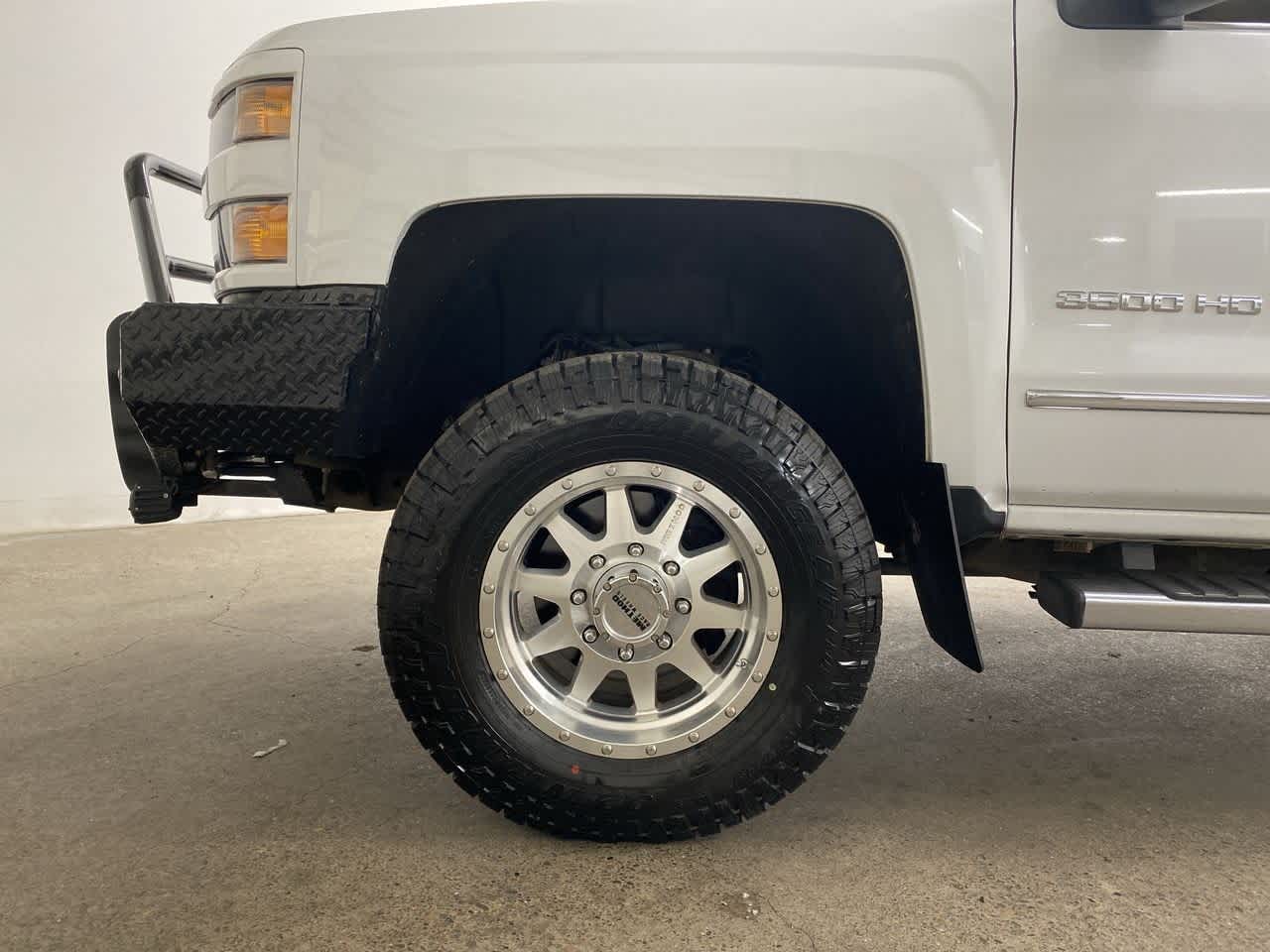 Thumbnail: 2016 Chevrolet Silverado 3500 - 12