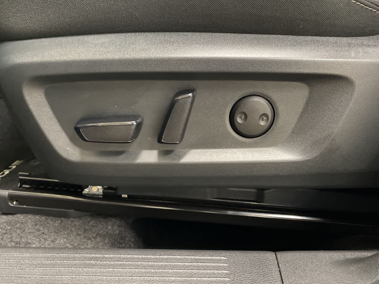 Thumbnail: 2025 Nissan Rogue - 14