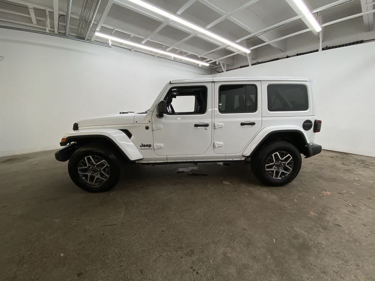 Thumbnail: 2025 Jeep Wrangler - 3