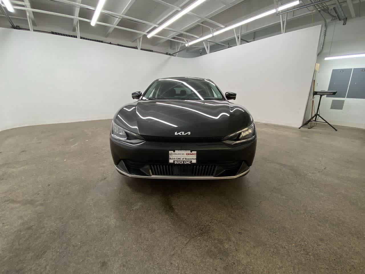 Thumbnail: 2022 Kia EV6 - 9